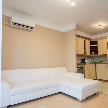 Center Haz Apartman Budapest Bagian luar foto