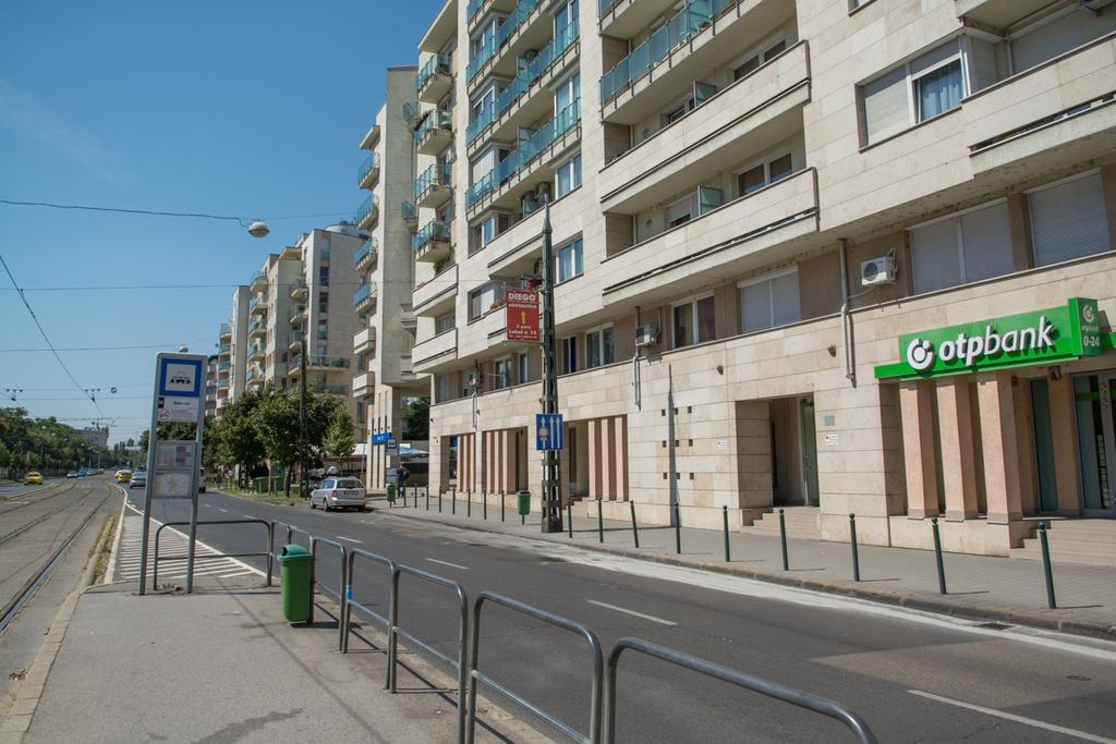 Center Haz Apartman Budapest Bagian luar foto